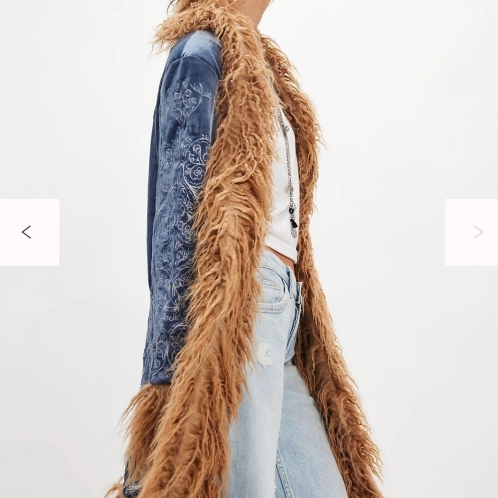 Free People Understated Moon Glow Blue Velvet Coat with Brown Faux Fur Trim - Picture 2 of 6